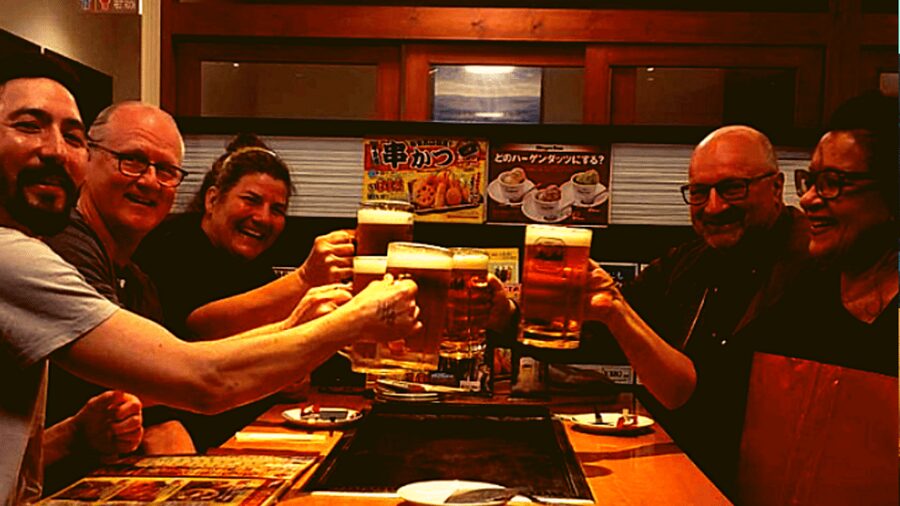 Osaka: Shinsekai Food Tour with 13-15 Dishes at 5 Eateries - Stop two: an izakaya full of Osaka staples