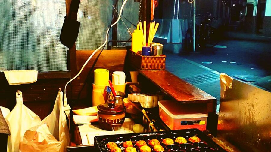 Osaka: Shinsekai Food Tour with 13-15 Dishes at 5 Eateries - Price, portions, and overall value