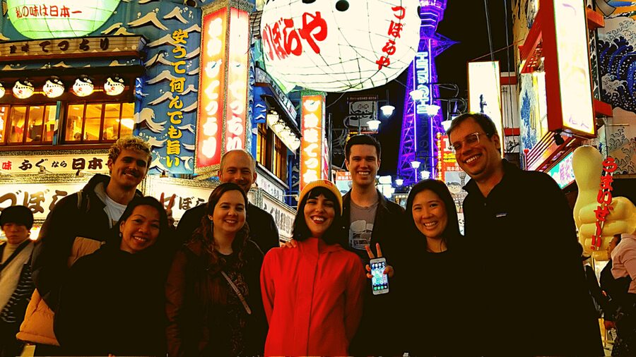 Osaka: Shinsekai Food Tour with 13-15 Dishes at 5 Eateries - Stop one: takoyaki and oden at a local stall