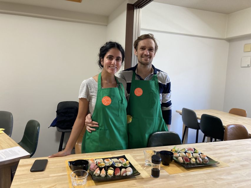 Osaka: Sushi Class in Dotonbori - Second technique: shaping nigiri by hand