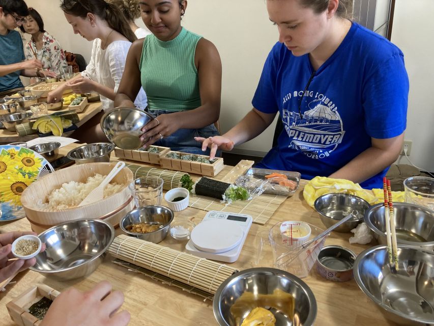 Osaka: Sushi Class in Dotonbori - Eating the sushi you made