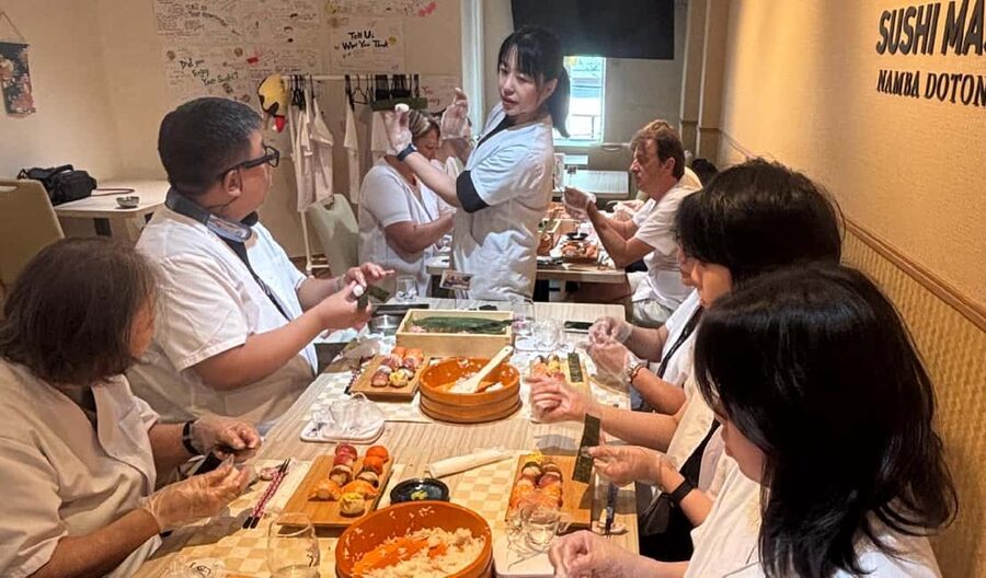 Osaka: Sushi Making in Spacious Studio (SAME-DAY OK!) - The instructors make the difference