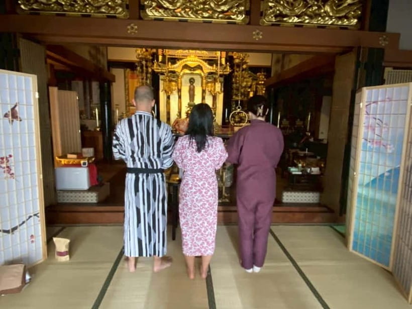 Osaka Temple Head Spa &Matcha Facial – Refresh & Glow〈90min〉 - The foot bath takes place in a rare setting