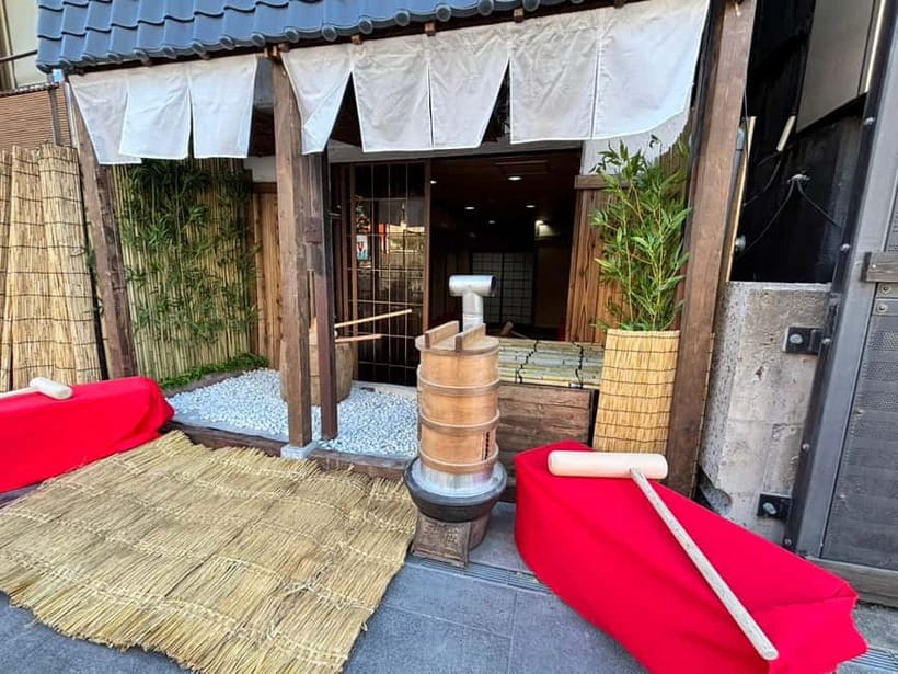 Osaka: Traditional Mochi Pounding Experience with Tasting - The First 10 Minutes: A Short Cultural Introduction