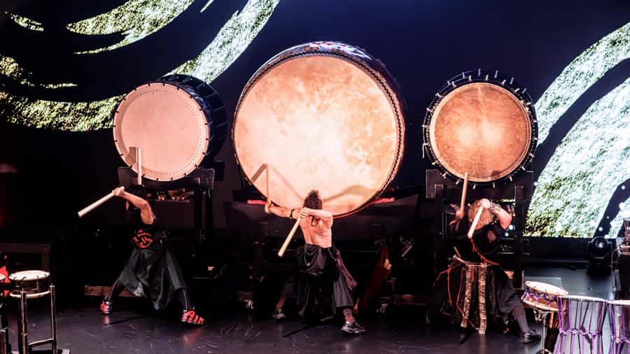 Osaka: UTAGE Japanese Taiko Live Show - The audience is part of the production