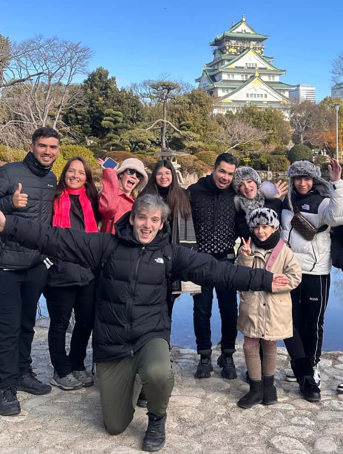 Osaka: Visit the must-see places. - Isshin-ji and a striking memorial tradition