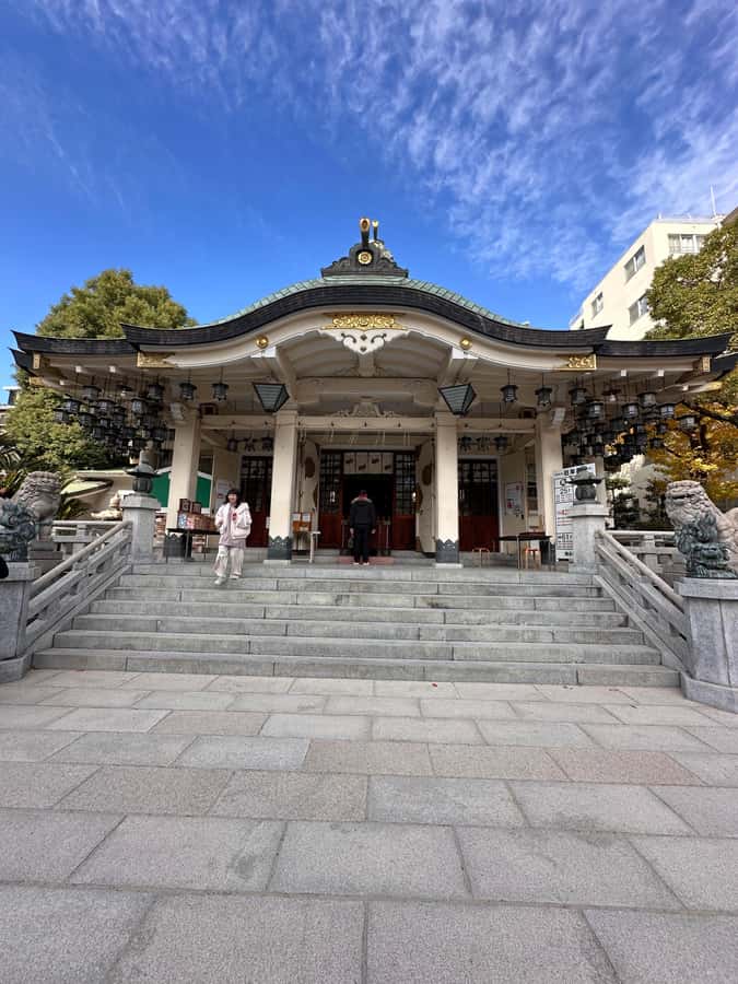 Osaka: Visit the must-see places. - Getting around by subway and on foot