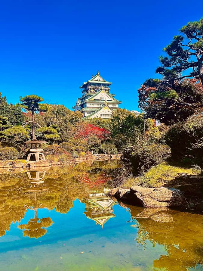 Osaka: Visit the must-see places. - Osaka Castle and the story of Toyotomi Hideyoshi