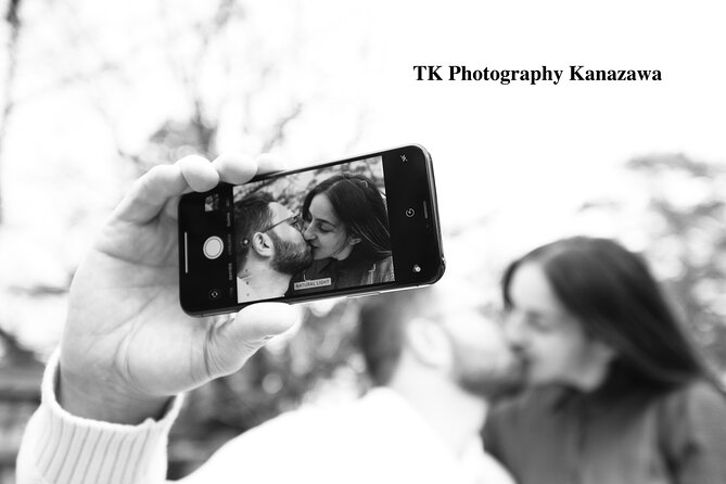 Photoshoot session by professional photographer in Kanazawa - What the $132.10 price really buys