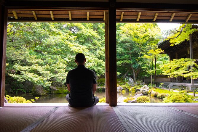 Private car tour Let's uncover secrets of majestic Kyoto history - Fushimi Inari, two hours beneath the red torii gates