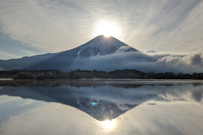 Private Car Tour to Mt. Fuji Lake Kawaguchiko or Hakone - Start with the Fuji view at Arakura Sengen Shrine