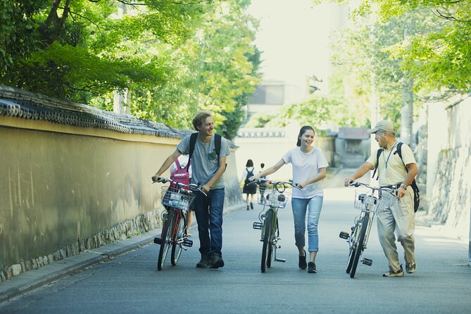 Private eBike Tour Exploring Fushimi with Torii Red Gate Ride - Sanjusangen-do and its thousand Buddha statues