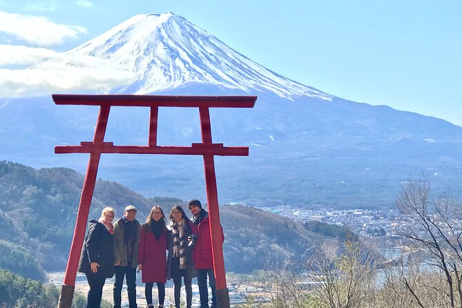 Private guided hidden gems tour by local English speaking driver - The photo stops: Fuji views without a single crowded platform