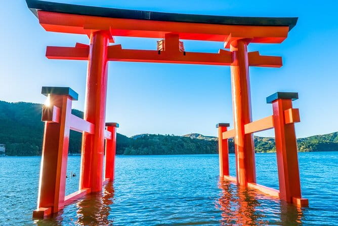 Private Hakone Half-day Car Tour with Hotel Pickup - Local Guide - Waterfalls, cedar trees, and the Old Tokaido