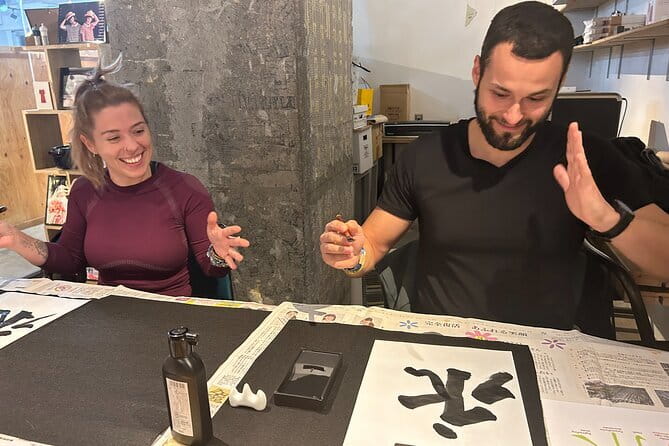 Private Hiroshima Calligraphy: Create Your Own Kanji Art Souvenir - What happens during the first 20 minutes