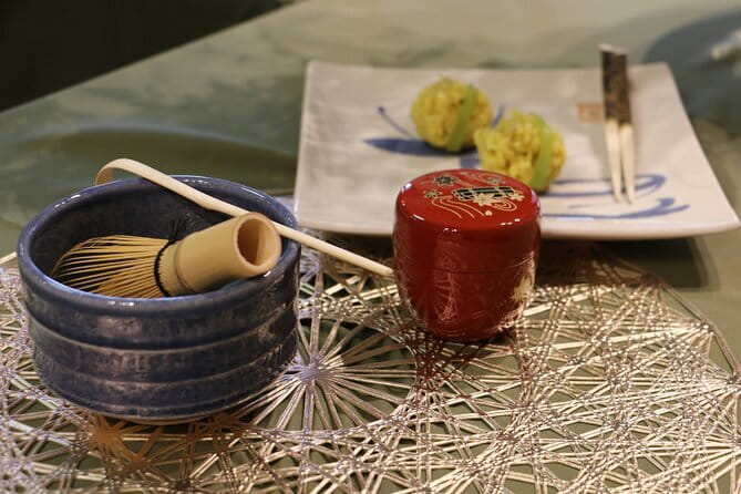 Private Hiroshima Calligraphy: Create Your Own Kanji Art Souvenir - Who should book this experience