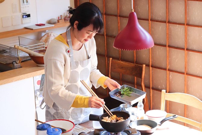 Private Kyoto Market Tour and Authentic Cooking Class with Aki - What the 45-minute market walk adds