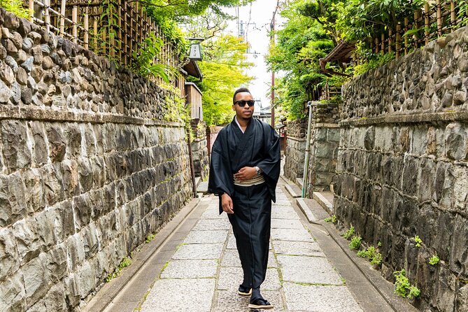 Private Photoshoot Experience in Kyoto ( Gion ) - What you receive after the camera stops