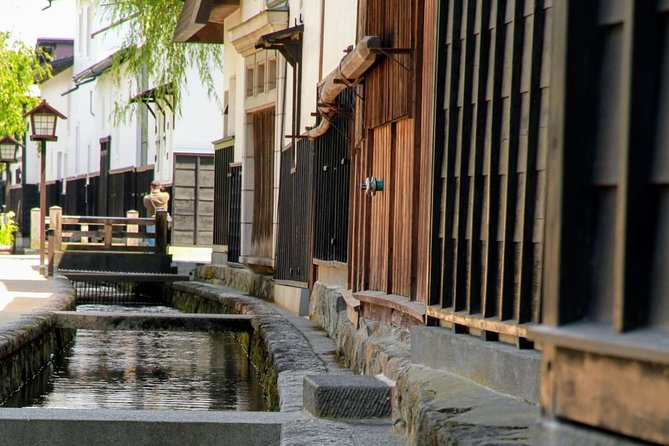 Private Tour Kanazawa, Shirakawago, Hida Furukawa,Takayama - The private car is the real convenience