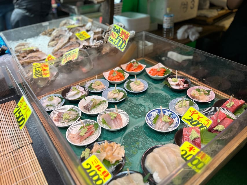 Private Toyosu & Tsukiji Market Adventure with Tuna Auction - The bus ride to Tsukiji