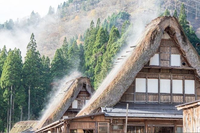 Private transfer Kanazawa to Takayama Including Shirakawago - The driver can shape the whole day