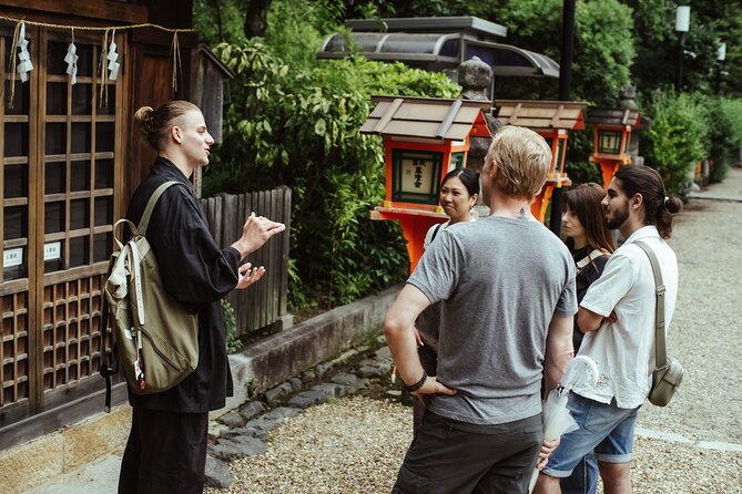Private Walking Tour in Gion and Higashiyama - Hokan-ji Temple and the Yasaka Pagoda