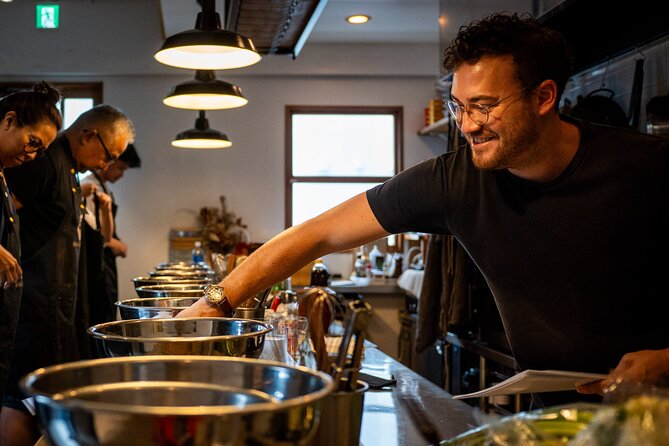 Professional Ramen & Gyoza with Ramen Chef in a restaurant! - What makes this ramen class different