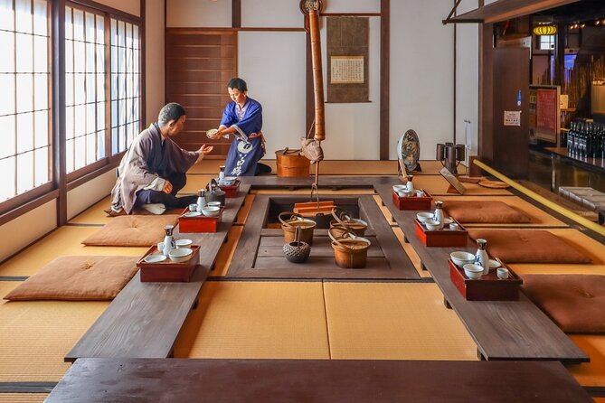 Sake Brewery and Japanese Life Experience Tour in Kobe - How the private format affects the experience