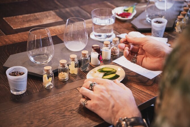 Sake Omakase in Tokyo: Guided Tasting by Certified Sommeliers - What the two-hour sake session is really about