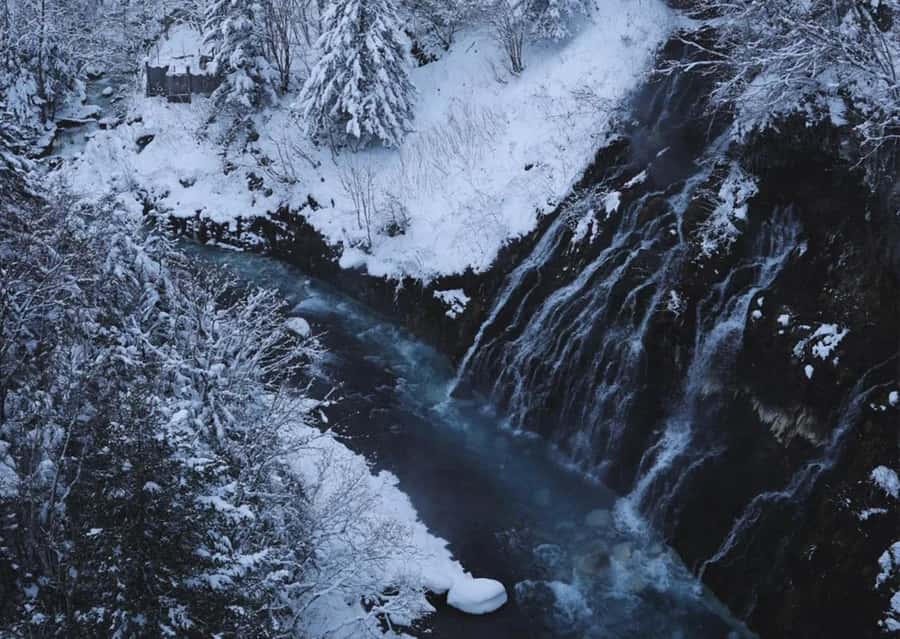 Sapporo: Furano Lavender & Biei Blue Pond Tour with Lunch - Shirahige Falls and the cobalt river