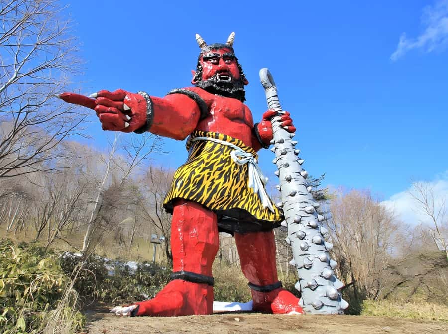 Sapporo: Hokkaido, Noboribetsu and Lake Toya Day Tour - Guides, language, and group communication