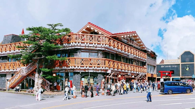 [Seasonal Limited] Mt. Fuji 5th Station &Hot Spring Day Tour - The guide and communication style