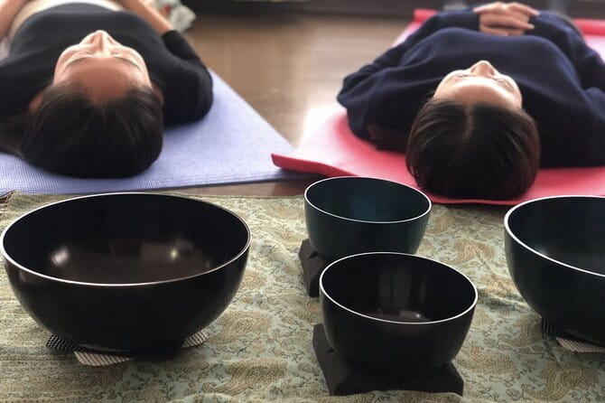 Shamisen Discovery in Kyoto 【Group】 - Tea, photos, and the little extras