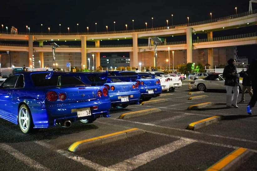 Shibuya City: Daikoku PA GT-R R35, R34, R33 or R32 Tour - A PIT Super Autobacs: more than a quick shop