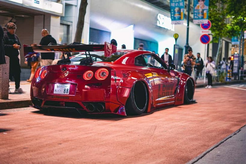 Shibuya City: Daikoku PA GT-R R35, R34, R33 or R32 Tour - The guides make or break the evening