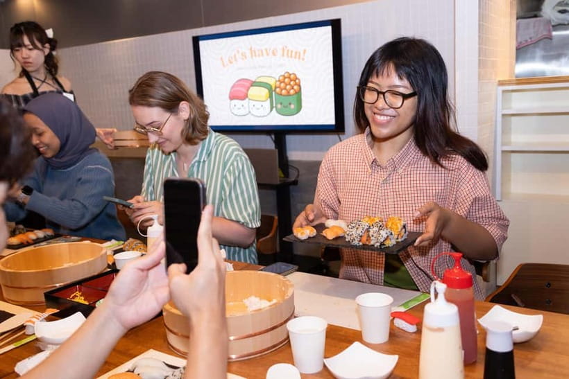 Shibuya Tokyo: Sushi Making Class (Vegan/Vegetarian/Halal) - The Sushi Quiz Sets the Tone