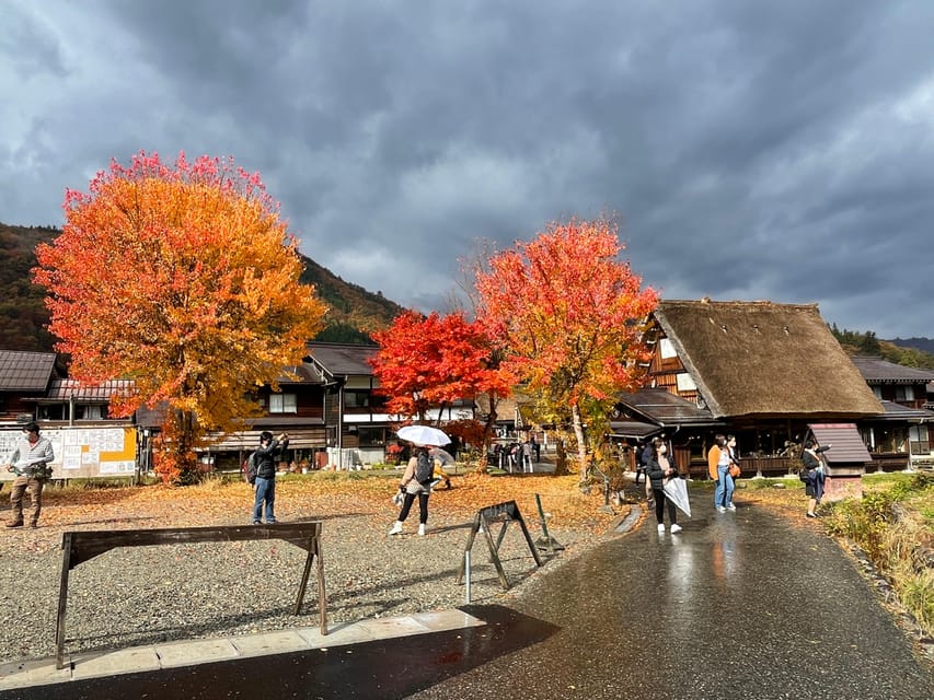 Shirakawa-go UNESCO Half-Day Tour from Takayama - Walking through the gassho-zukuri village