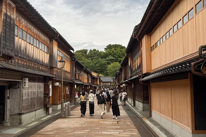 Shirakawago & Kanazawa from Kanazawa - What the guides add to a fixed schedule