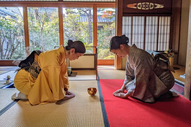 Stunning Private Tea Ceremony: Camellia Garden Teahouse - Watching the ceremony in the main tearoom