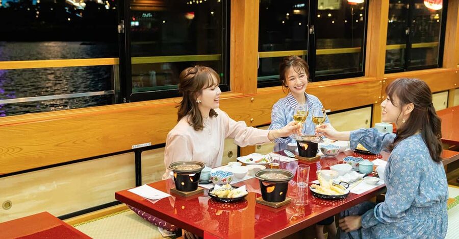 Sumida River: Japanese Traditional Yakatabune Dinner Cruise - Free-flow drinks and ordering by QR code