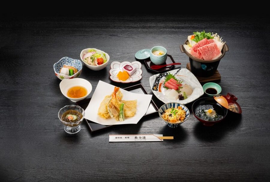 Sumida River: Japanese Traditional Yakatabune Dinner Cruise - What the $103 price really covers