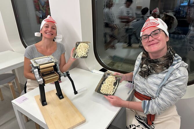Sushi Cooking Class at Sushi Factory -KIWAMI- Mt.Fuji - Who will enjoy this most
