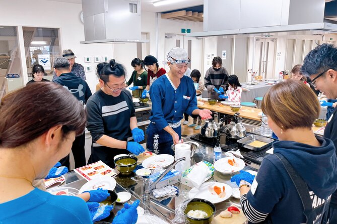 Sushi Making Experience Class in Naha Makishi Public Market - Starting at Makishi Public Market in Naha