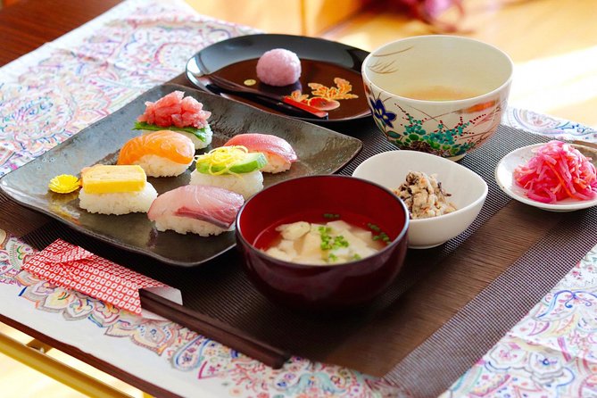 Sushi or Traditional Japanese Cuisine in a Kyoto Home with Emika - Why the 90-minute length works