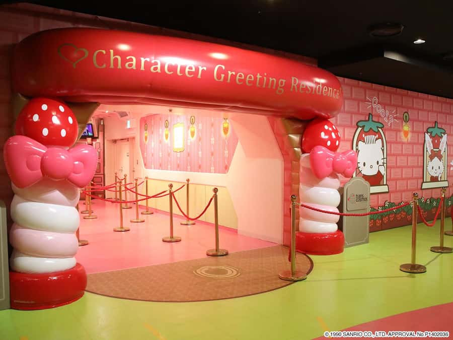 Tama: Sanrio Puroland Entry Ticket for Non-Japanese Citizens - Character photos and Sanrio moments