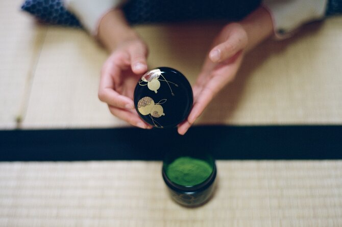 Tea ceremony by the tea master in Kyoto SHIUN AN - Group size, translation, and the feel of the session