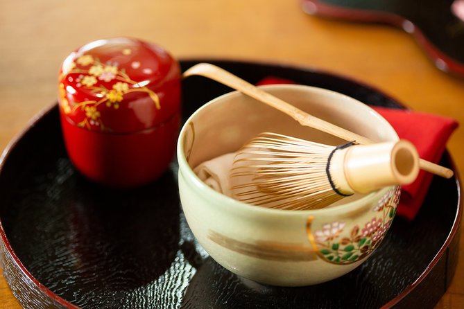 Tea ceremony experience with simple kimono in Okinawa - Who should book the Sasagirian ceremony