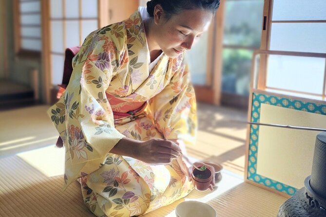The Art of Mindful Living: Tea Ceremony in Kyoto - A Quiet Tea Ceremony in Kyoto’s Old House Setting