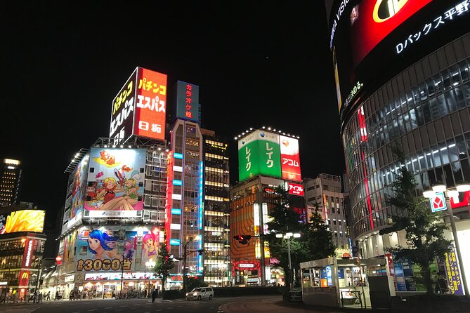 The Dark Side of Tokyo - Night Walking Tour Shinjuku Kabukicho - Godzilla Head and the neon core