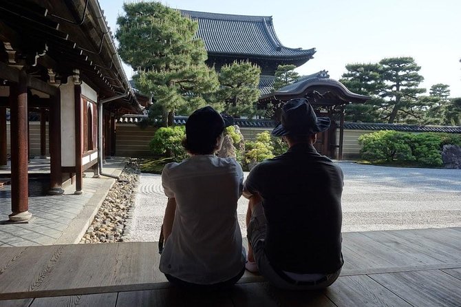 The Kyoto VIP Experience! - Fushimi Inari Taisha and its famous torii gates